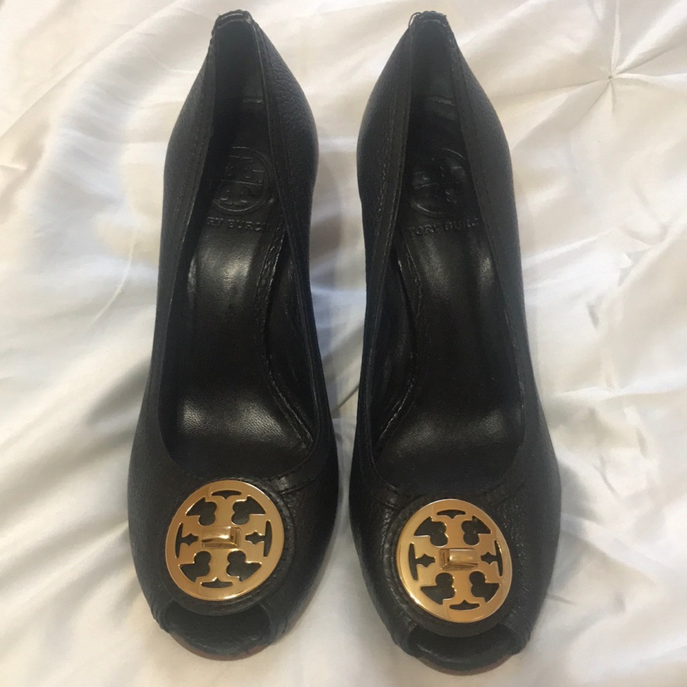 Tory Burch Wedges Size 7.5M